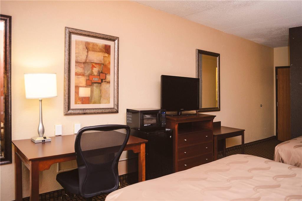 Quality Inn & Suites Ames Conference Center Near ISU Campus - photo 9