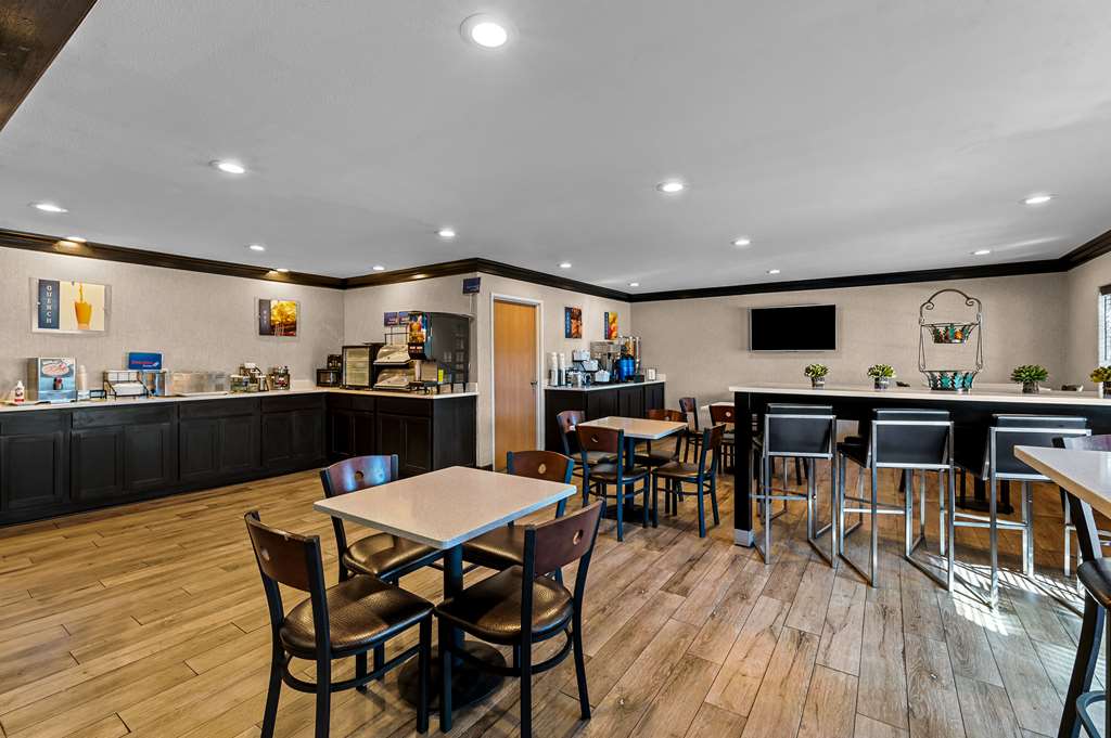 Best Western Presidential Hotel & Suites - photo 4