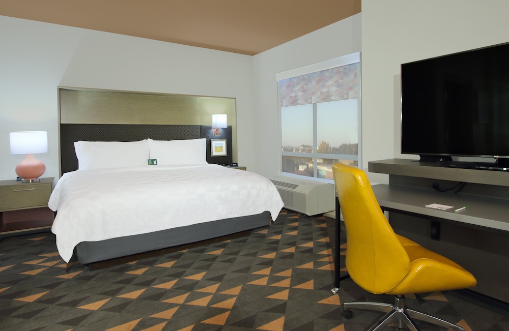 Holiday Inn Hattiesburg North by IHG - photo 13