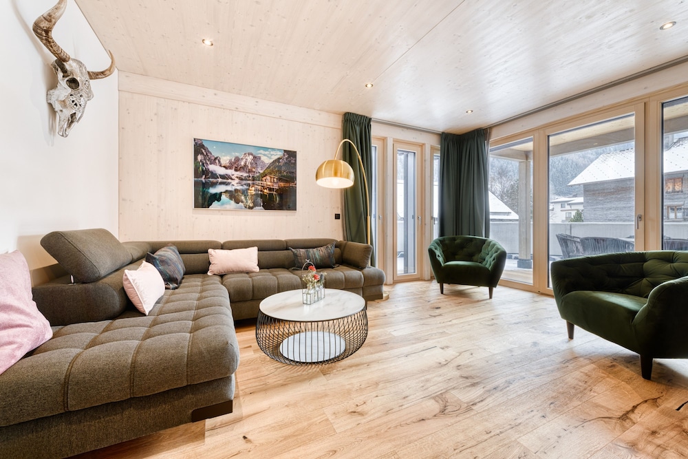 Familienferienwohnung Zentral by A Appartments — 4-Star Luxury Hotel in Brand, Austria