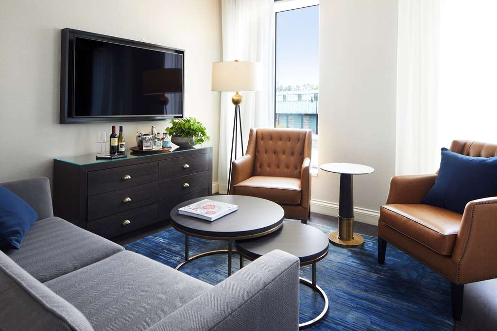 The Whitney Hotel - photo 16