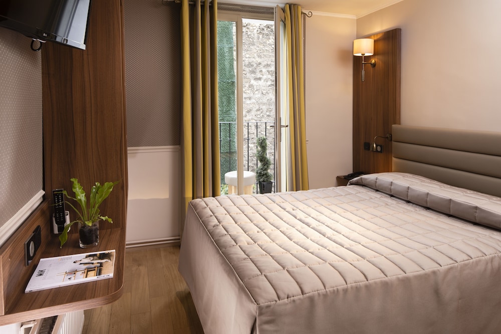 Hôtel de la Tour Eiffel - last minute hotel in Paris