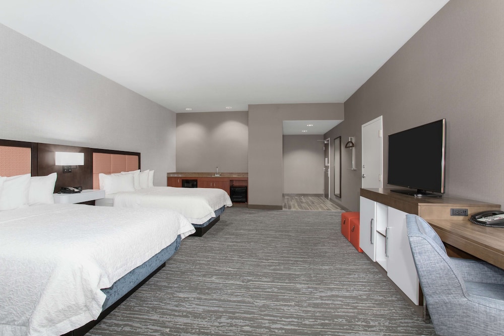 Hampton Inn & Suites Denver Downtown - photo 11