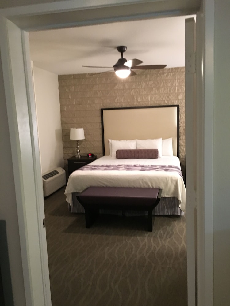 GetAways at Palm Springs Tennis Club - photo 7