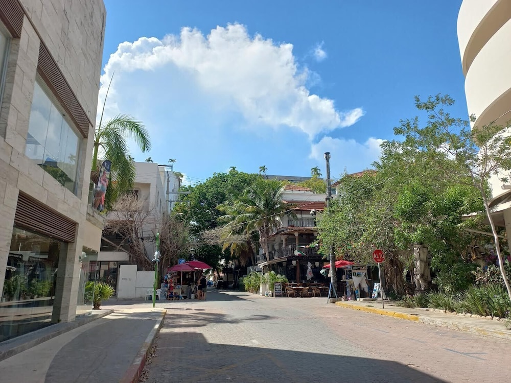 Riviera Maya Suites