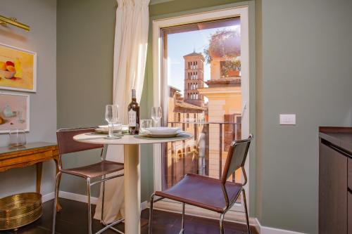 Chic Spanish Steps Retreat — 4-Star Luxury Hotel in Rome, Italy