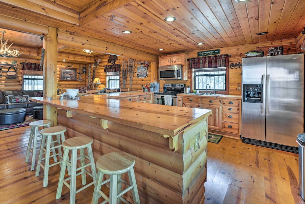 Rustic Cabin in Roaring River State Park - photo 5