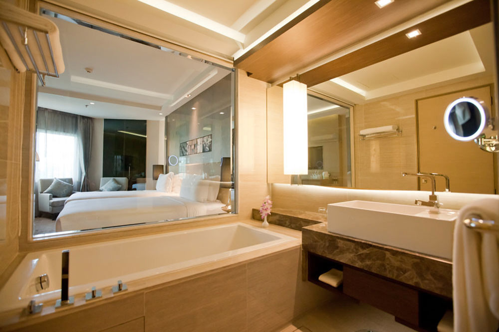 Graceland Bangkok Residence