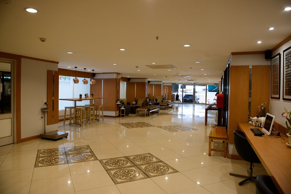 ZEN Rooms Ratchaprarop