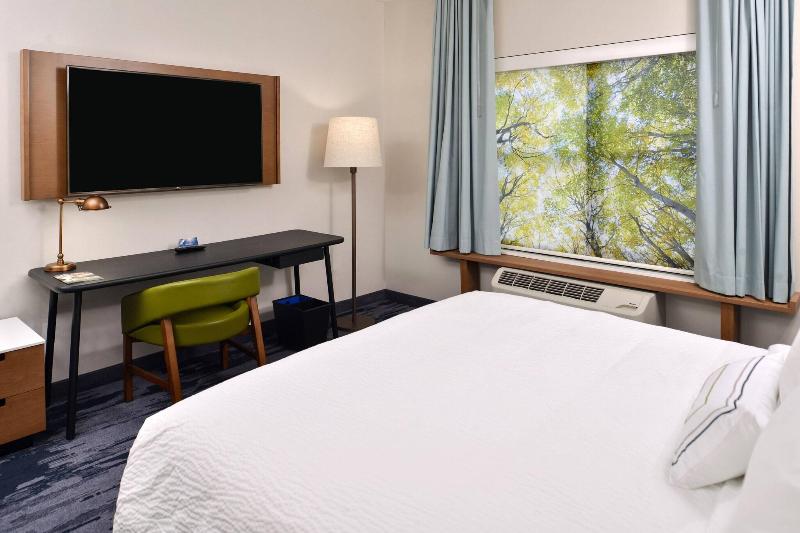 Fairfield Inn & Suites by Marriott Canton - photo 65