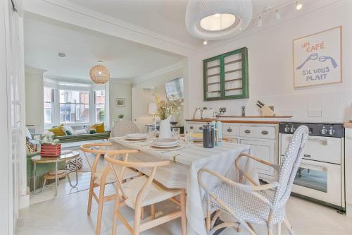 Kirrin Cottage Sheringham Crabpot Cottages — 4-Star Luxury Hotel in Sheringham, United Kingdom