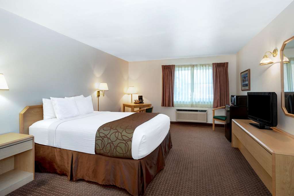 Inn at Lander Travelodge by Wyndham - photo 14