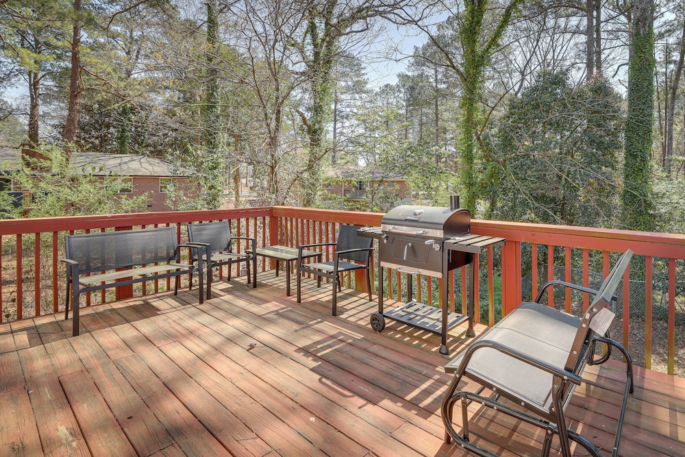 Stone Mountain Vacation Rental with Deck — 4-Star Luxury Hotel in Stone Mountain, United States