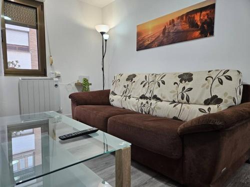 1a113 Moderno 3 Dormitorios by R2r Consulting in Gijon, Spain