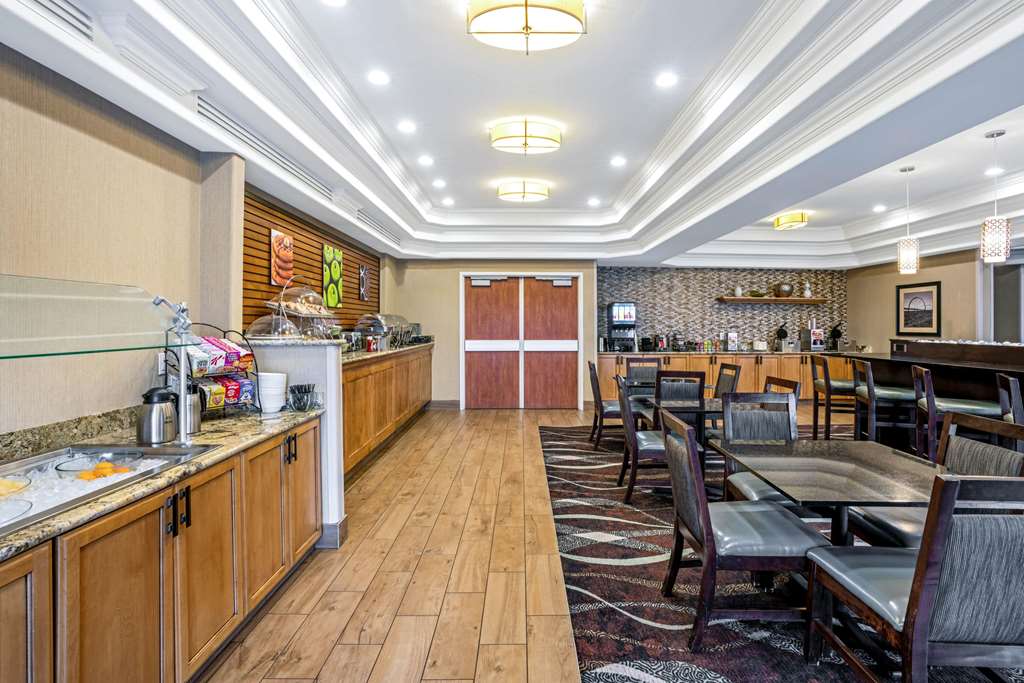 La Quinta Inn & Suites by Wyndham Coeur d`Alene - photo 28