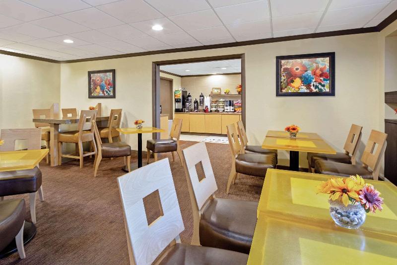 La Quinta Inn & Suites Miami Cutler Ridge - photo 26