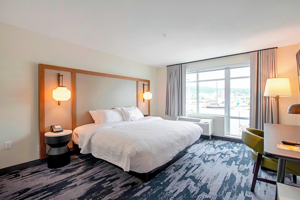 Fairfield Inn & Suites by Marriott Duluth Waterfront - photo 12