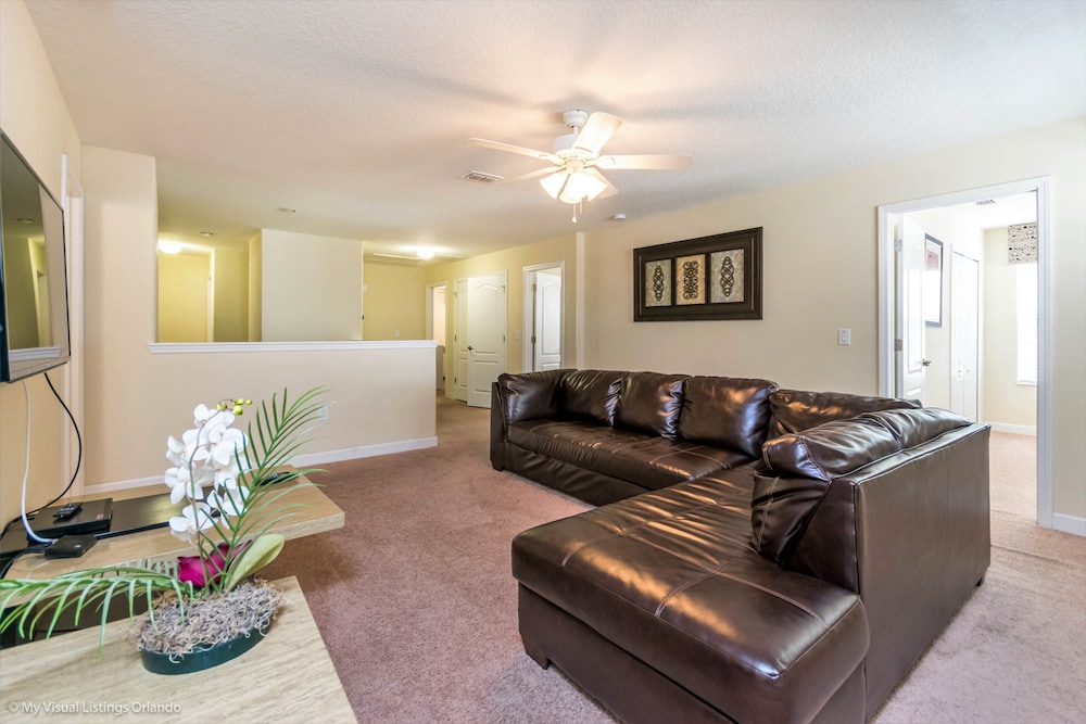 1428mvd Amazing Champions Gate 9 Bedroom 5 Bath Davenport — 4-Star Luxury Hotel in Davenport, United States