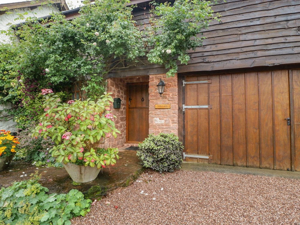 Flora’s Barn in Taunton, United Kingdom
