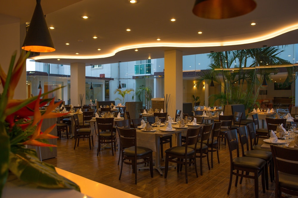 Food court
