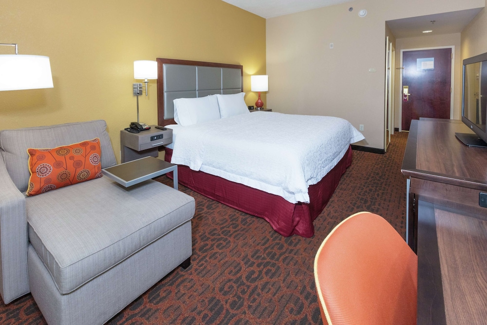 Hampton Inn Suites Jacksonville Airport - photo 19