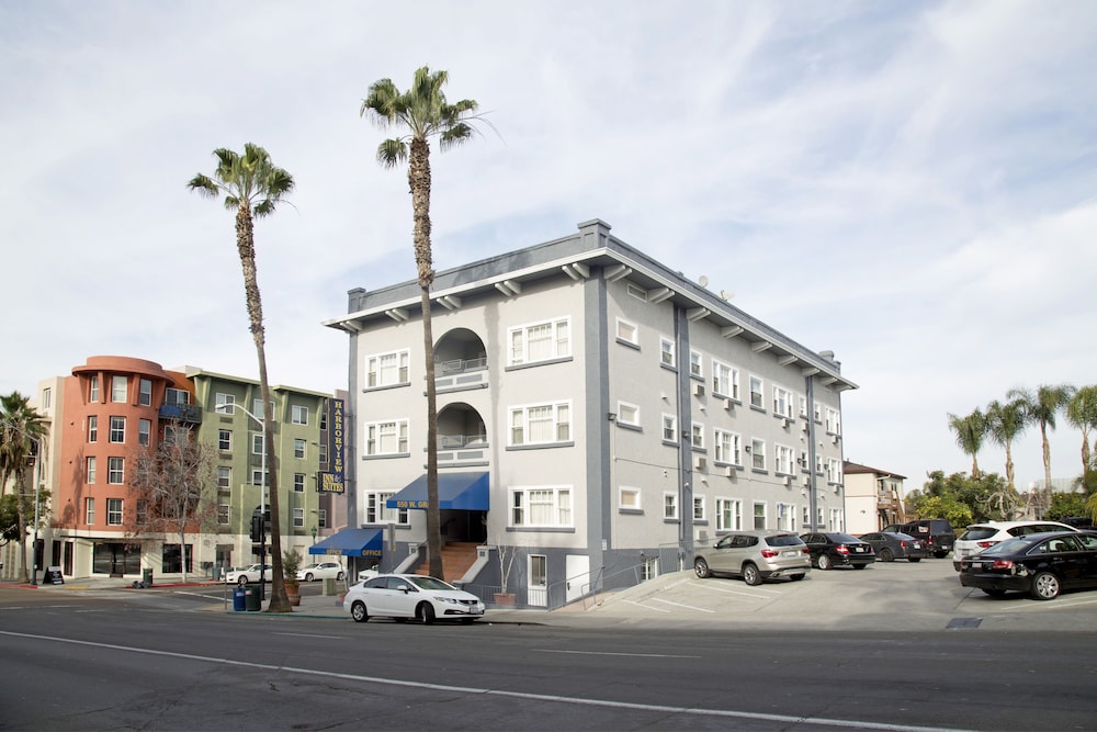 Harborview Inn & Suites San Diego Harbor - photo 31