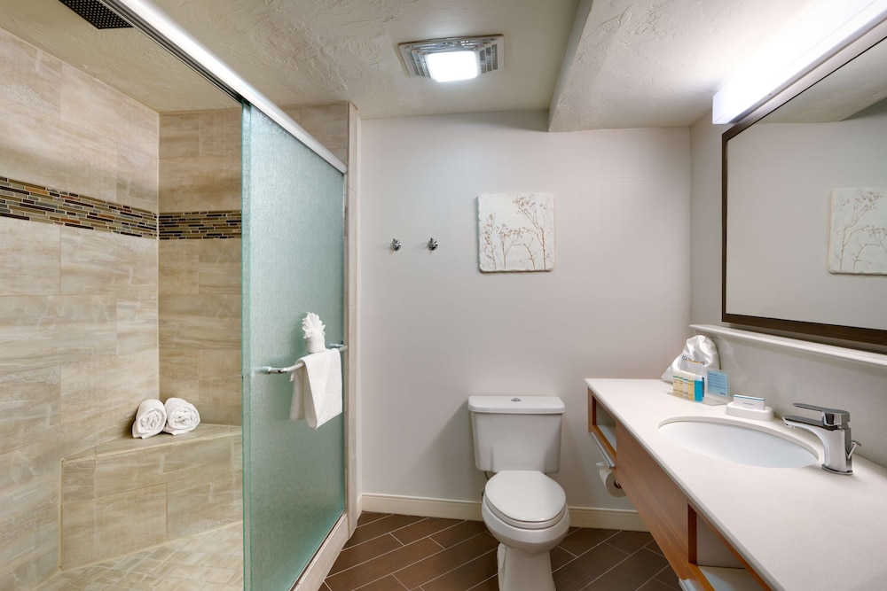 Spark by Hilton Salt Lake City Central - photo 37