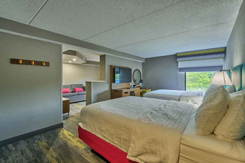 Hampton Inn Flemington - photo 16