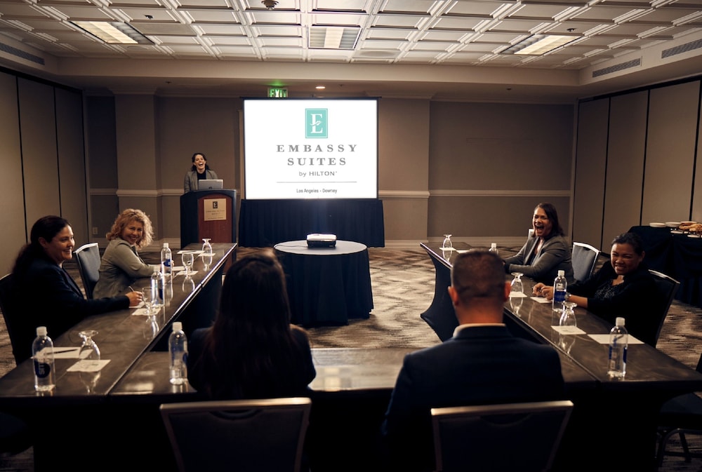 Embassy Suites by Hilton Los Angeles Downey - photo 88