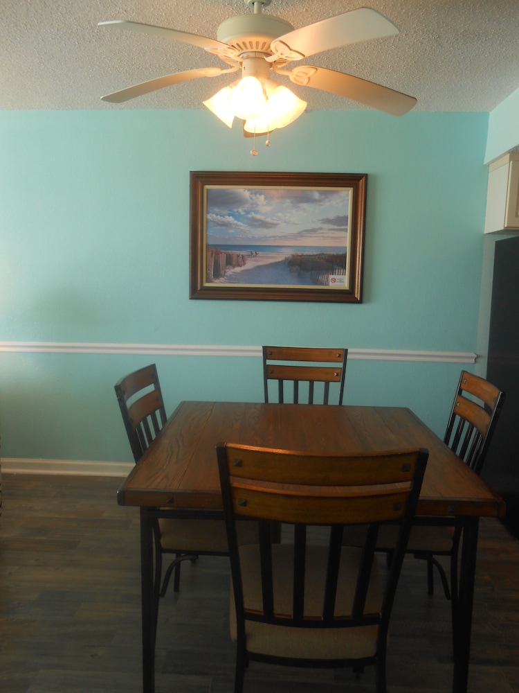 0409 Waters Edge Resort 1 Bedroom Condo by Redawning - photo 8
