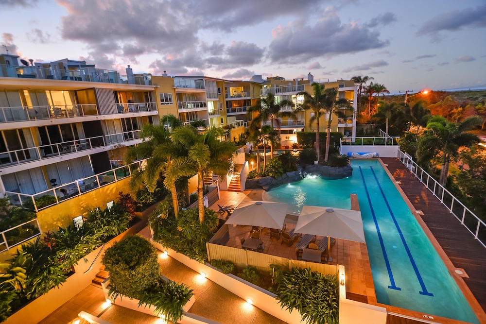 Seachange Coolum Beach — 4-Star Luxury Hotel in Coolum Beach, Australia