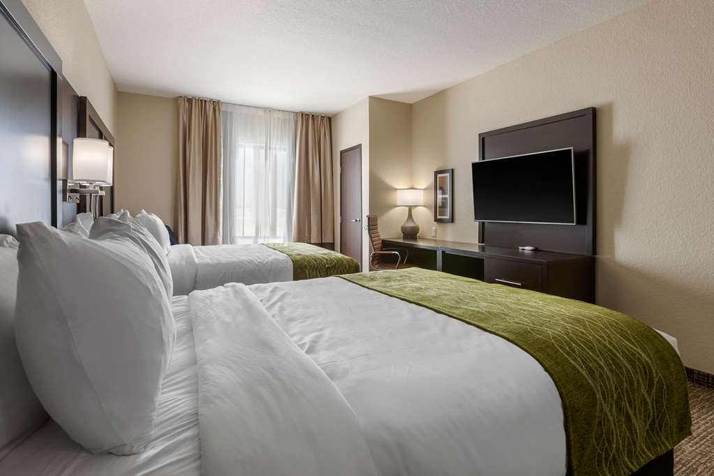 Comfort Inn & Suites Cedar Rapids CID Eastern Iowa Airport - photo 17