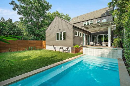 Soco Oasis 4Br Pool Gym Fire Pit Dt Atx — 4-Star Luxury Hotel in Austin, United States