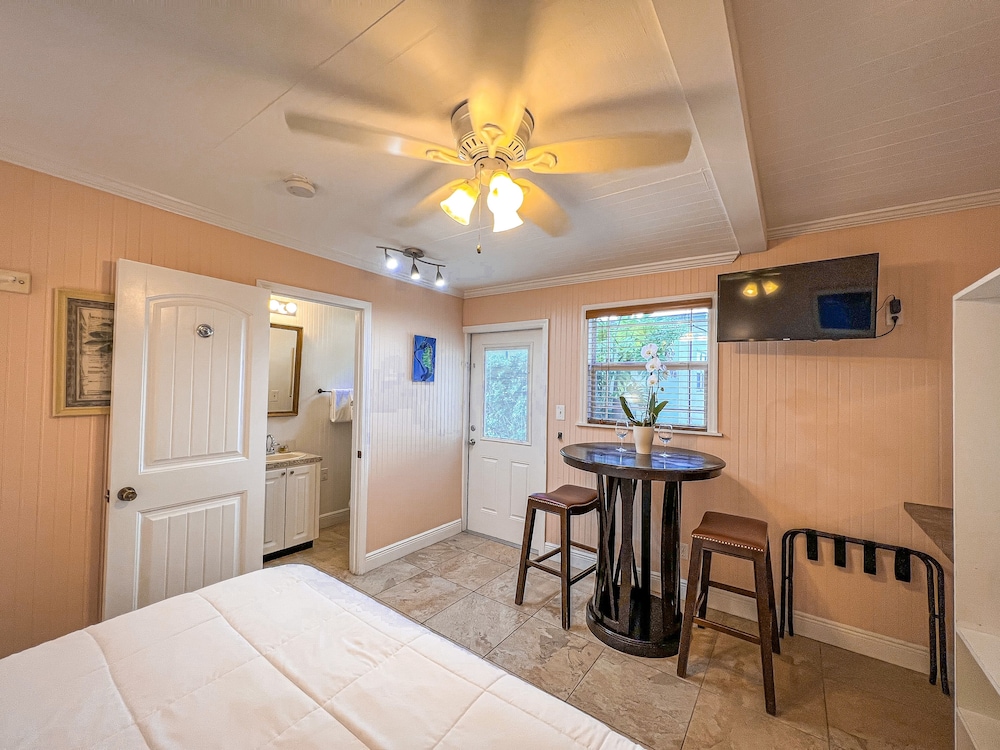 Sunset Cove Beach Resort - photo 30
