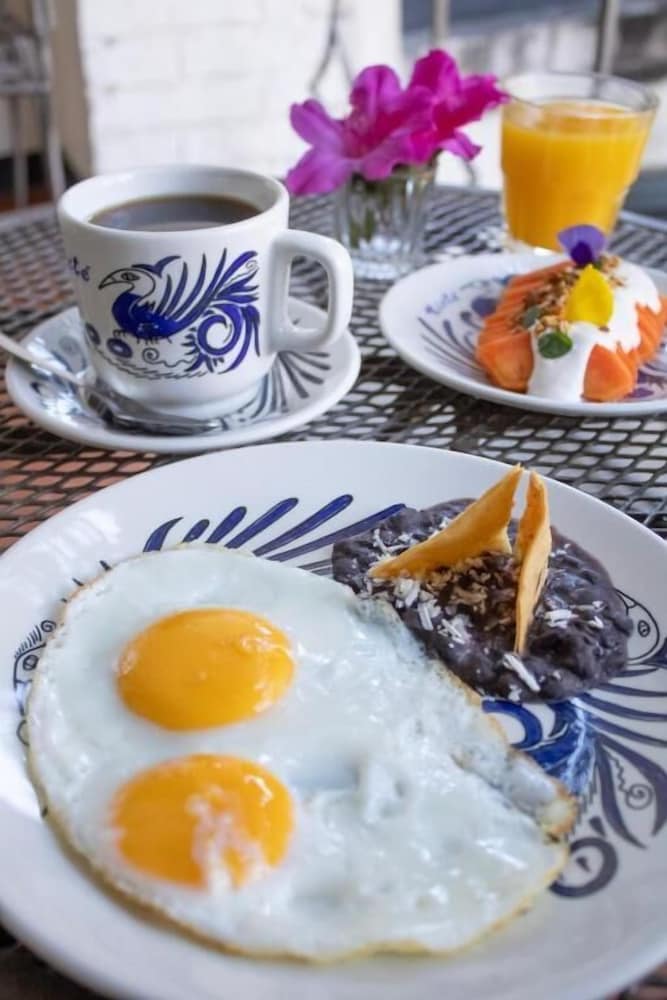 Breakfast meal
