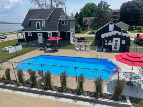 3 Bedroom Condo with Lake Pepin views with access to shared outdoor pool — 4-Star Luxury Hotel in American Fork, United States