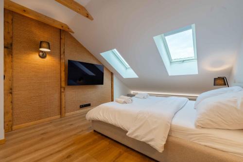 Dwupoziomowy Apartament Na Górce Pod Skrzycznem Dream Apart — 4-Star Luxury Hotel in Szczyrk, Poland