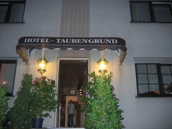 Airport Hotel zum Taubengrund — hotel in Kelsterbach