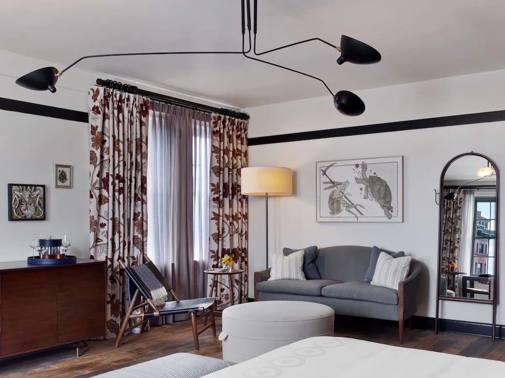 Hotel Revival Baltimore - photo 11