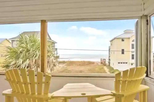 Fantastic Ocean Edge Beach House — 4-Star Luxury Hotel in Sneads Ferry, United States