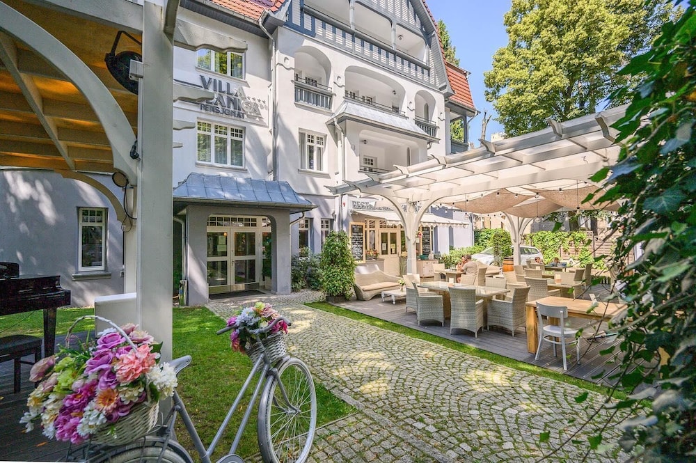 Villa Polanica — 4-Star Luxury Hotel in Polanica-Zdroj, Poland