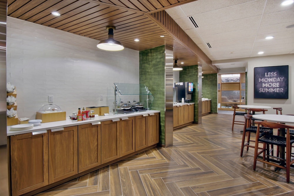Fairfield by Marriott Inn & Suites Rochester Hills - photo 35