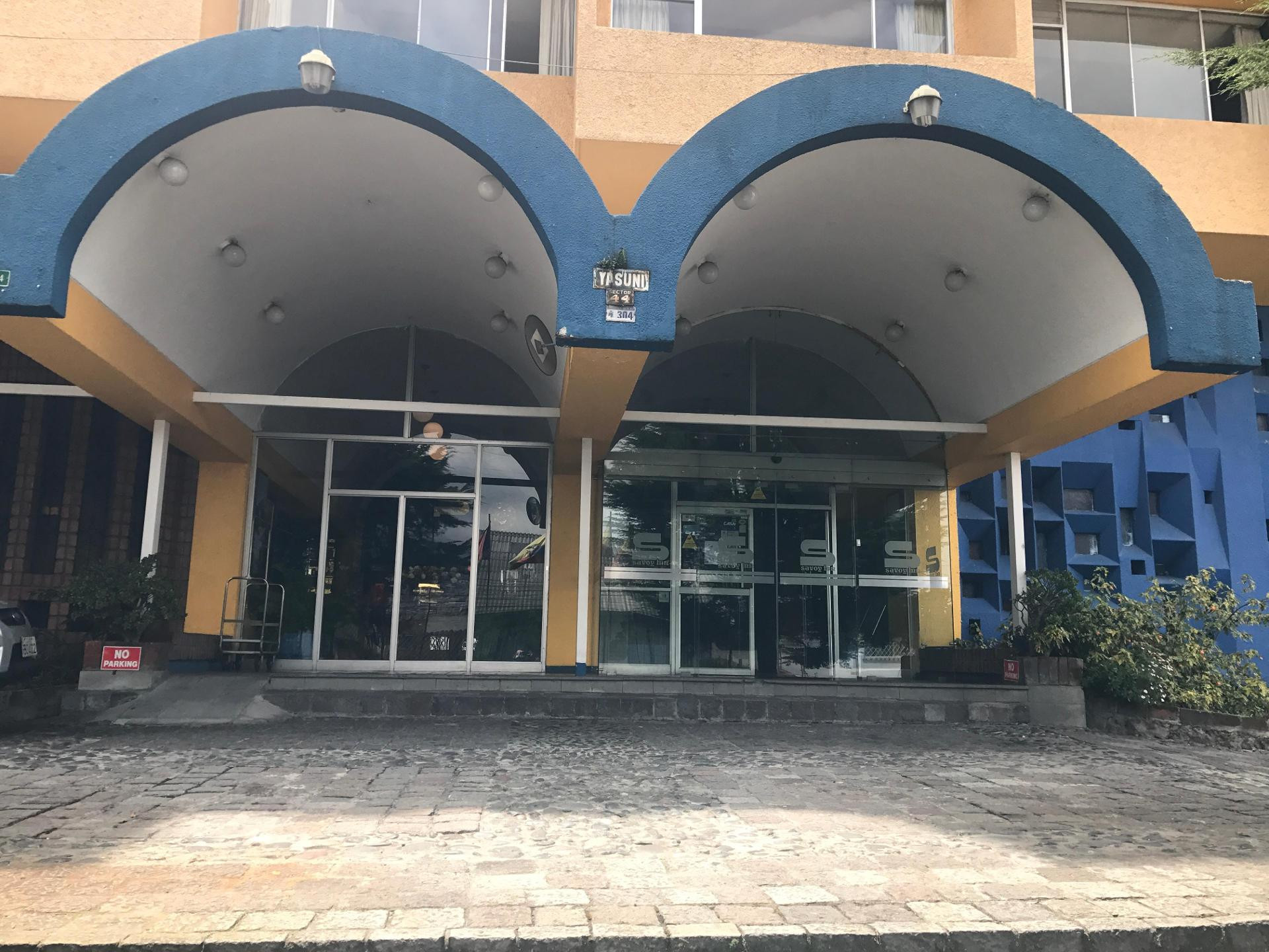 Savoy Inn — hotel in Quito