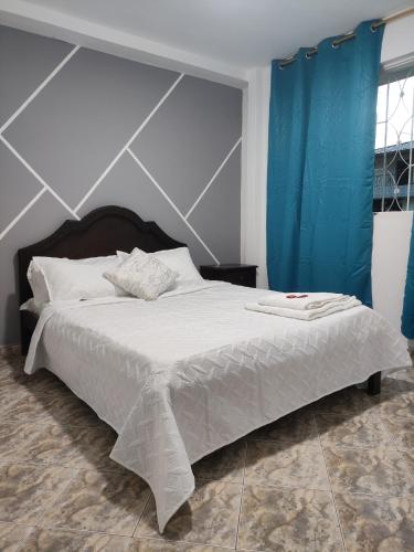 Hotel zocalos y colores in Guatape, Colombia