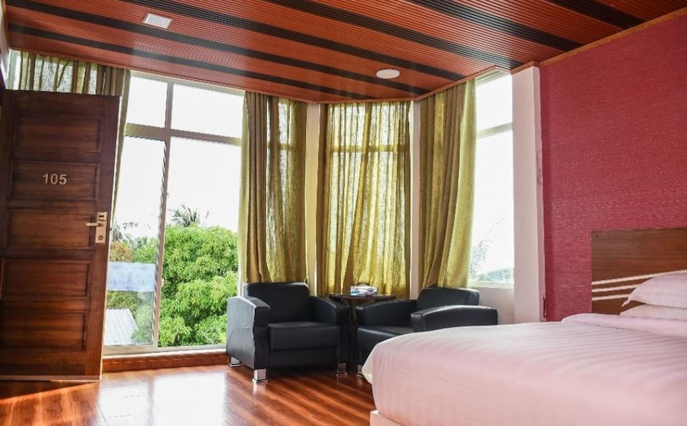 Sunset Stay Maldives in Thinadhoo, Maldives