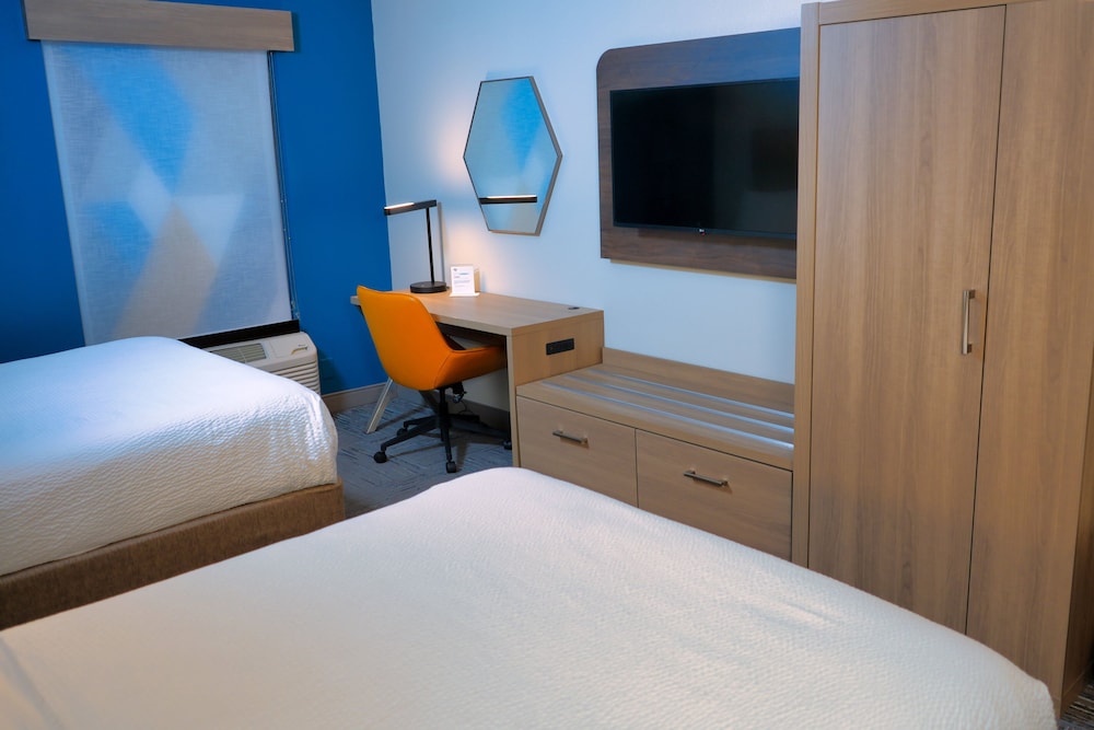 Holiday Inn Express Hotel & Suites Tampa Northwest Oldsmar by IHG - photo 11