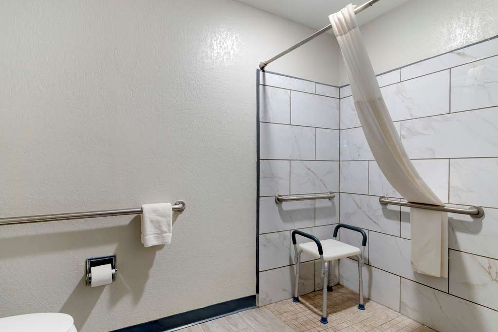 Quality Inn Newnan Atlanta South - photo 17