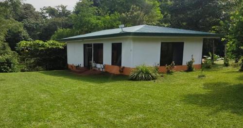 Finca flo - carbon neutral hotel in Unknown City