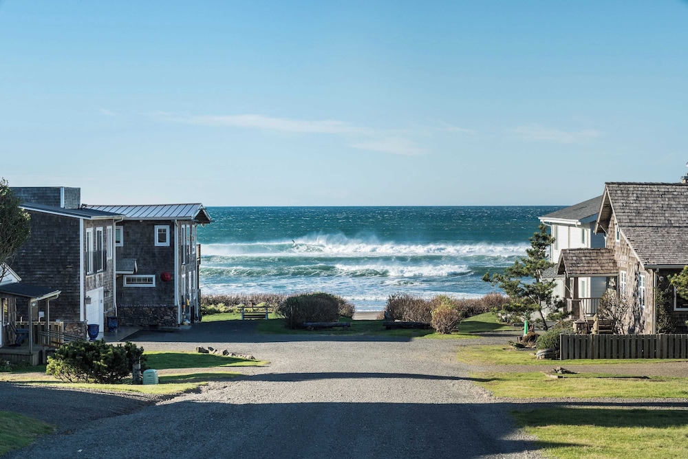Blue Starfish by Avantstay Ocean Views & Direct Cannon Beach Access - photo 24