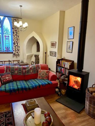 Quirky comfortable converted Chapel in Winkleigh, United Kingdom